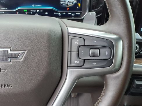 Used 2025 Chevrolet Silverado 1500 RST w/ Convenience Package II AWD/4WD image 34
