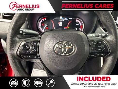 Used 2025 Toyota RAV4 XLE AWD/4WD image 39
