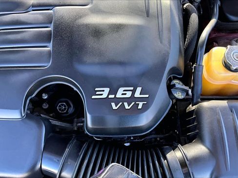 Used 2019 Chrysler 300 Limited image 31