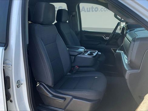 Used 2024 Chevrolet Silverado 2500 LT w/ Convenience Package image 30