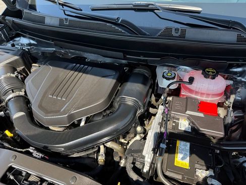 Certified 2024 Chevrolet Traverse RS w/ LPO, Floor Liner Package image 20