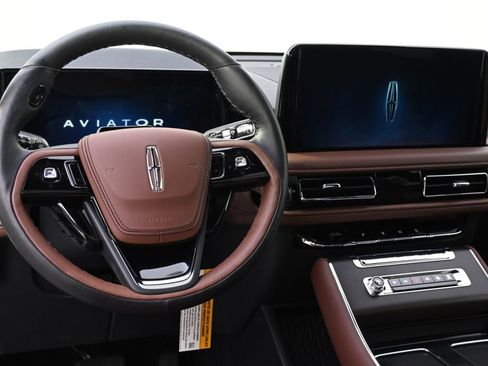 New 2026 Lincoln Aviator Reserve image 12