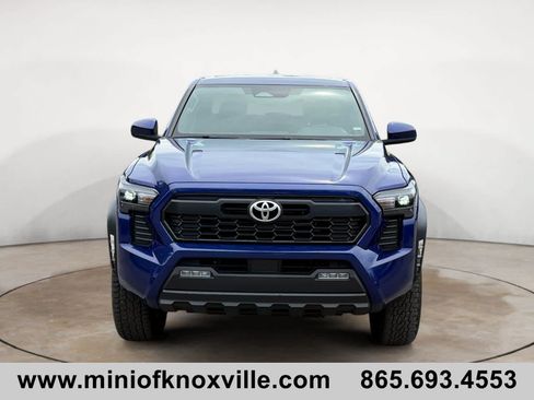 Used 2024 Toyota Tacoma TRD Off-Road AWD/4WD image 8