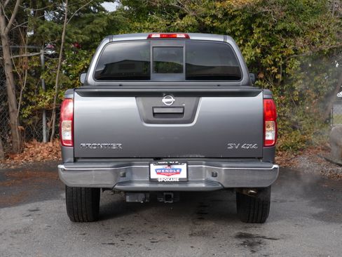 Used 2016 Nissan Frontier SV image 21