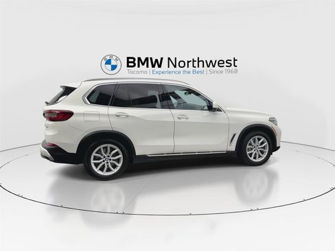 Used 2022 BMW X5 xDrive40i image 4
