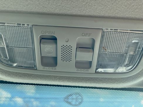 Used 2016 Honda Fit EX image 36