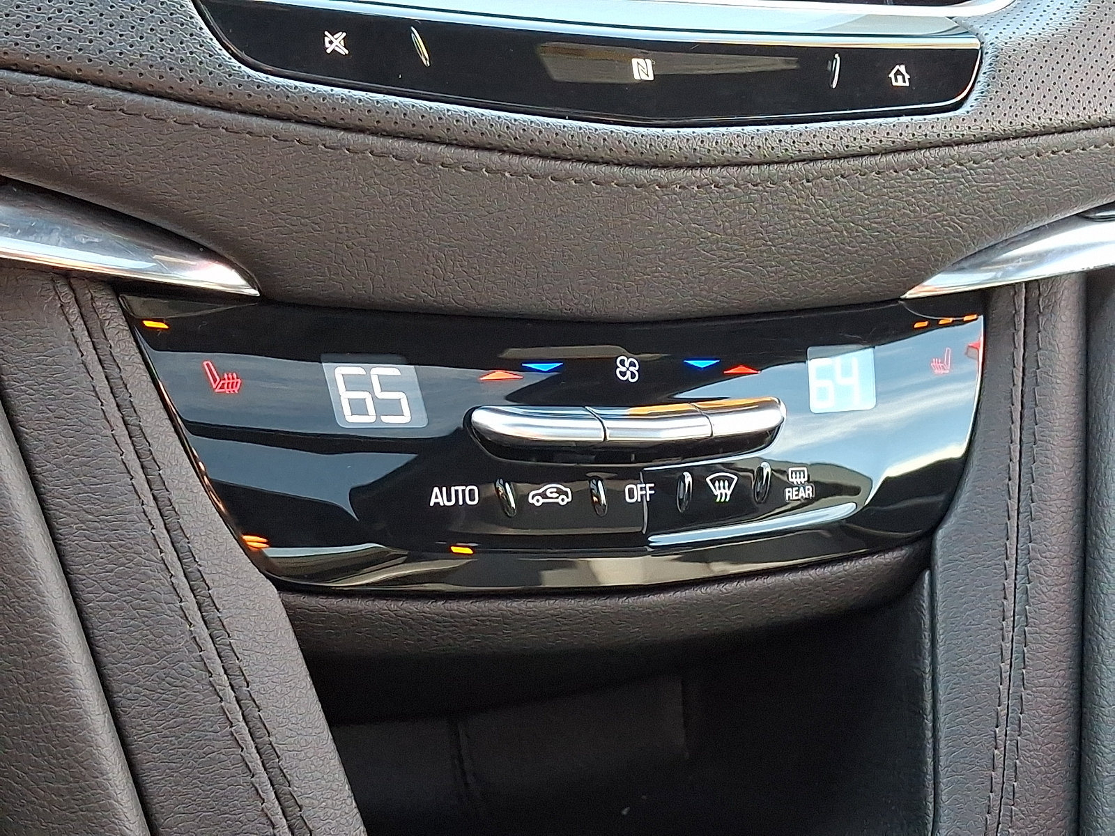 Used 2021 Cadillac XT5 Premium Luxury AWD/4WD image 18