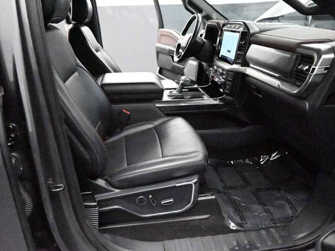 Used 2021 Ford F150 Lariat w/ Equipment Group 502A High AWD/4WD image 16