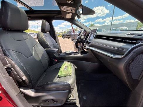 Used 2022 Jeep Compass High Altitude AWD/4WD image 6
