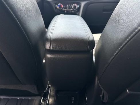 Used 2021 Buick Encore GX Preferred w/ Cold Weather Comfort Package FWD image 13