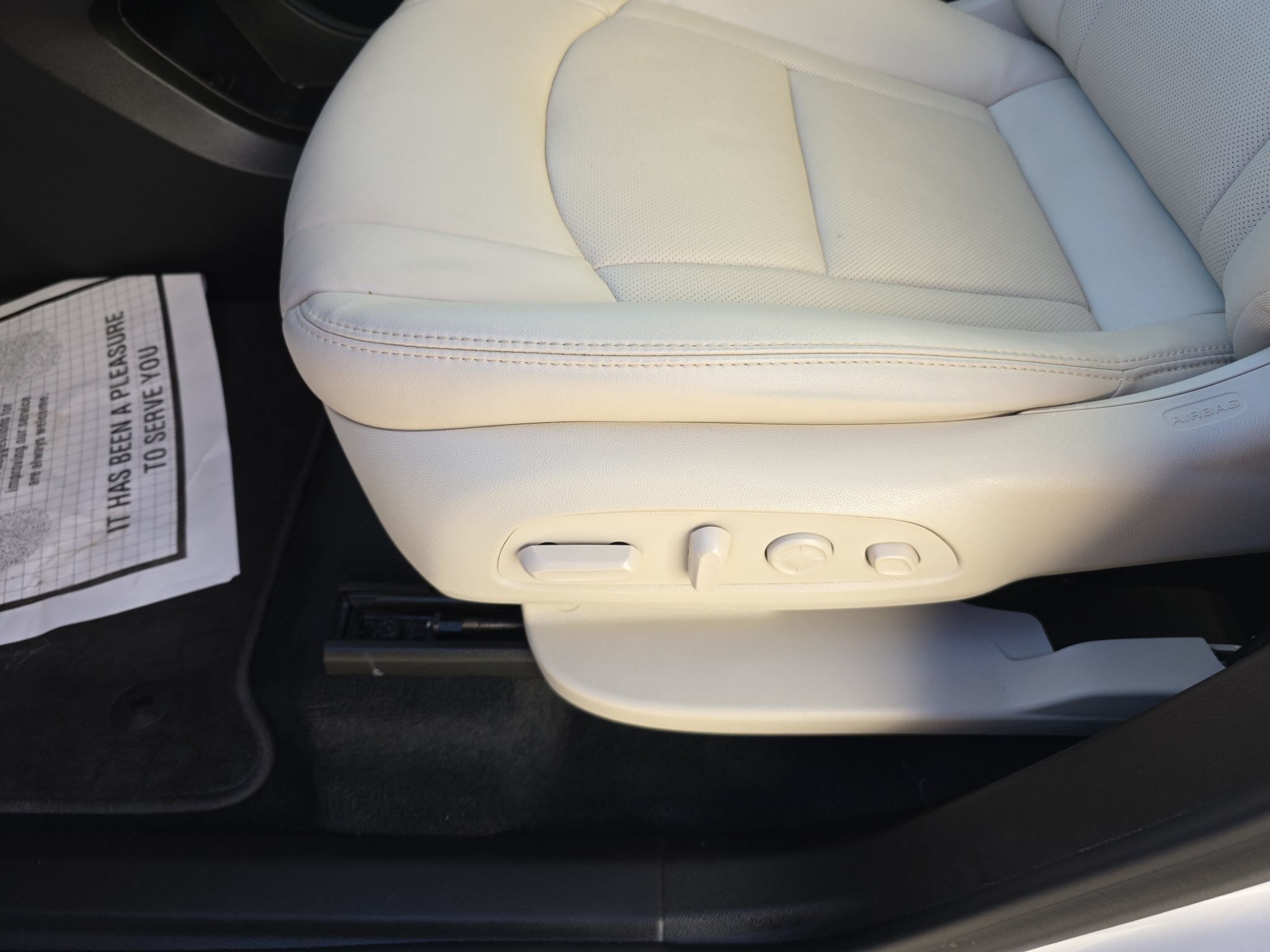 Used 2022 Buick Enclave Premium w/ Experience Buick Package FWD image 14