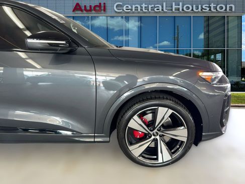 New 2025 Audi SQ5 Premium Plus image 11