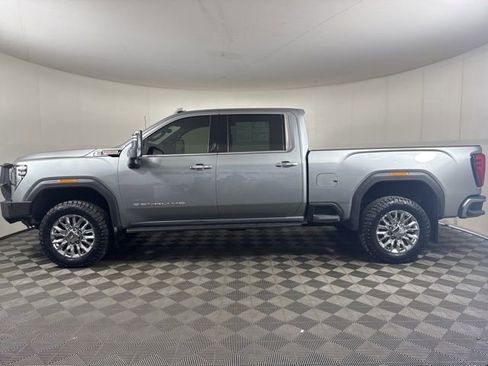 Used 2024 GMC Sierra 2500 Denali w/ Technology Package image 7