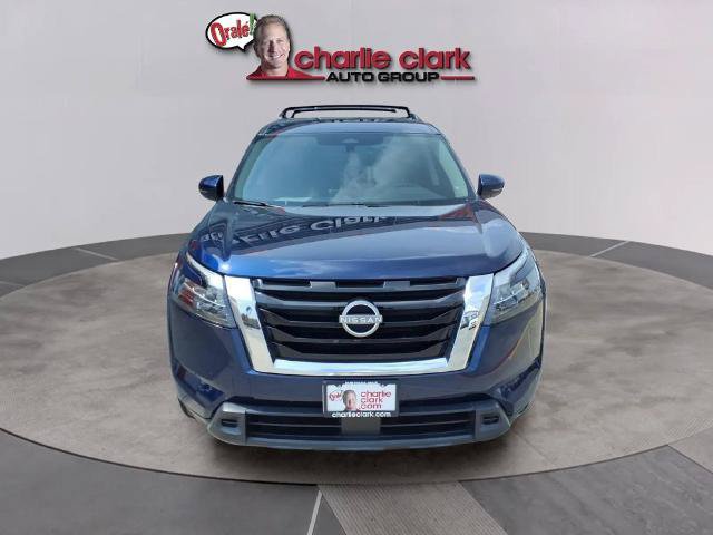 Certified 2024 Nissan Pathfinder SV FWD image 7