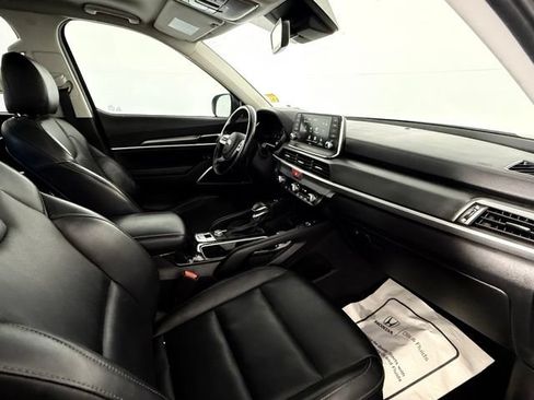 Used 2021 Kia Telluride S FWD image 33