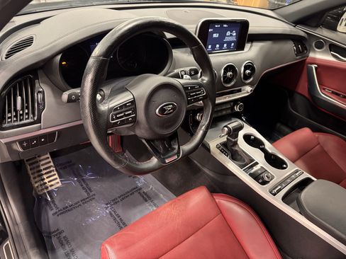 Used 2020 Kia Stinger GT image 16