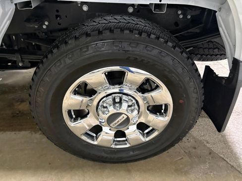 Used 2024 Ford F350 Lariat w/ Lariat Ultimate Package image 31