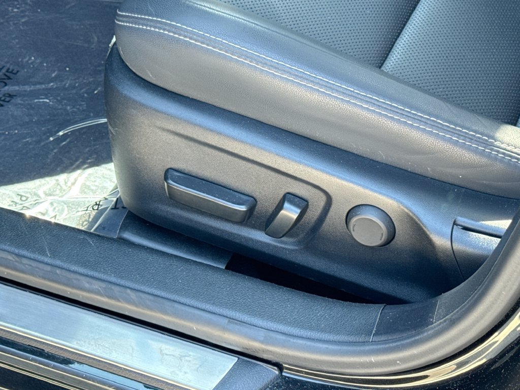 Used 2019 Lexus IS 300 RWD image 15