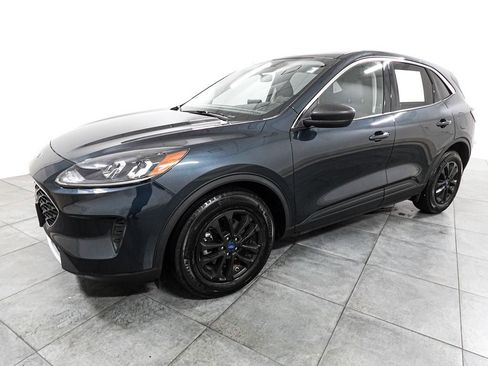 Used 2022 Ford Escape SE w/ Convenience Package image 3