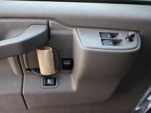 New 2026 Chevrolet Express 3500 w/ Power Convenience Package image 25