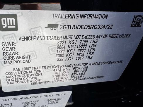 Used 2024 GMC Sierra 1500 SLT AWD/4WD image 43
