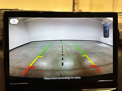 Used 2023 Ford Expedition XLT image 42