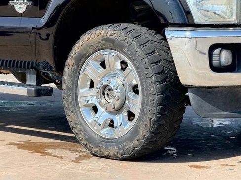 Used 2016 Ford F250 Lariat w/ Lariat Ultimate Package AWD/4WD image 5