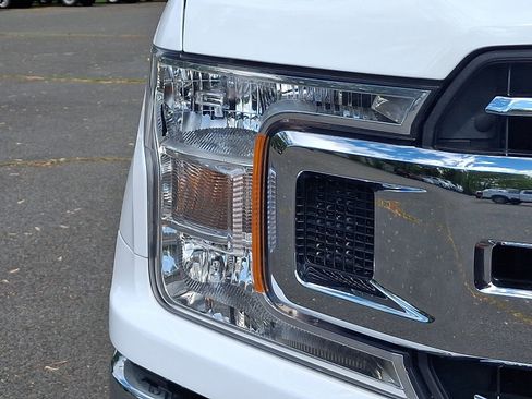Used 2018 Ford F150 XLT AWD/4WD image 10