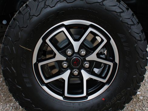 New 2026 Jeep Wrangler Unlimited Rubicon image 9