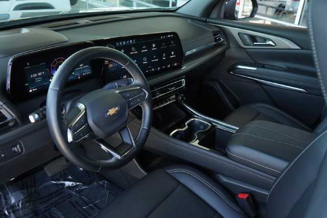Used 2026 Chevrolet Traverse LT FWD image 21