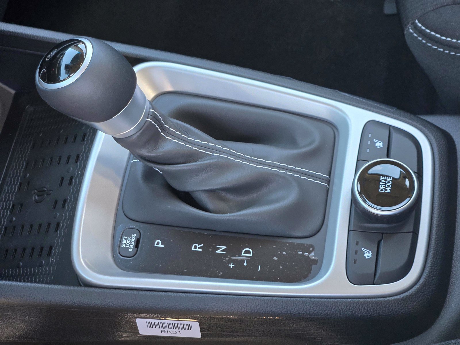 New 2026 Hyundai Venue SEL FWD image 17