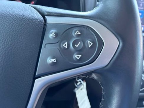 Used 2022 Chevrolet Colorado LT AWD/4WD image 25