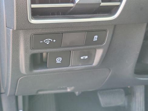 Used 2025 Hyundai Sonata SEL FWD image 17