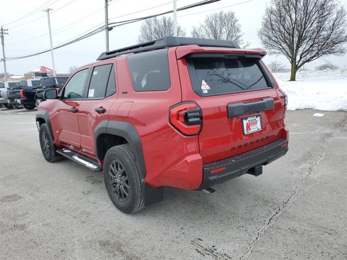 New 2026 Toyota 4Runner SR5 image 3