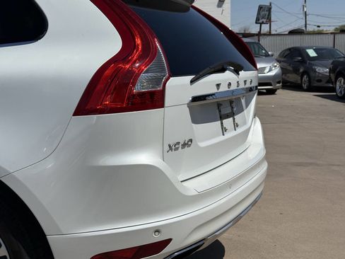 Used 2015 Volvo XC60 T5 Premier w/ Proximity Package image 13
