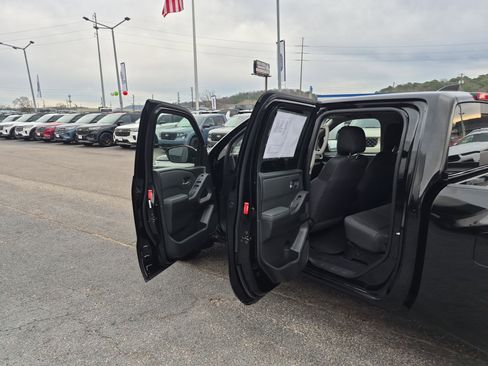 Used 2023 Nissan Frontier SV w/ Technology Package image 15