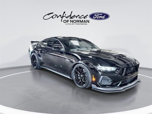 Used 2024 Ford Mustang GT Premium image 11