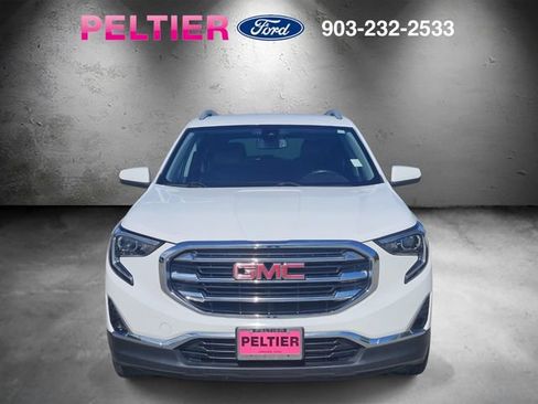 Used 2020 GMC Terrain SLT w/ Preferred Package FWD image 2
