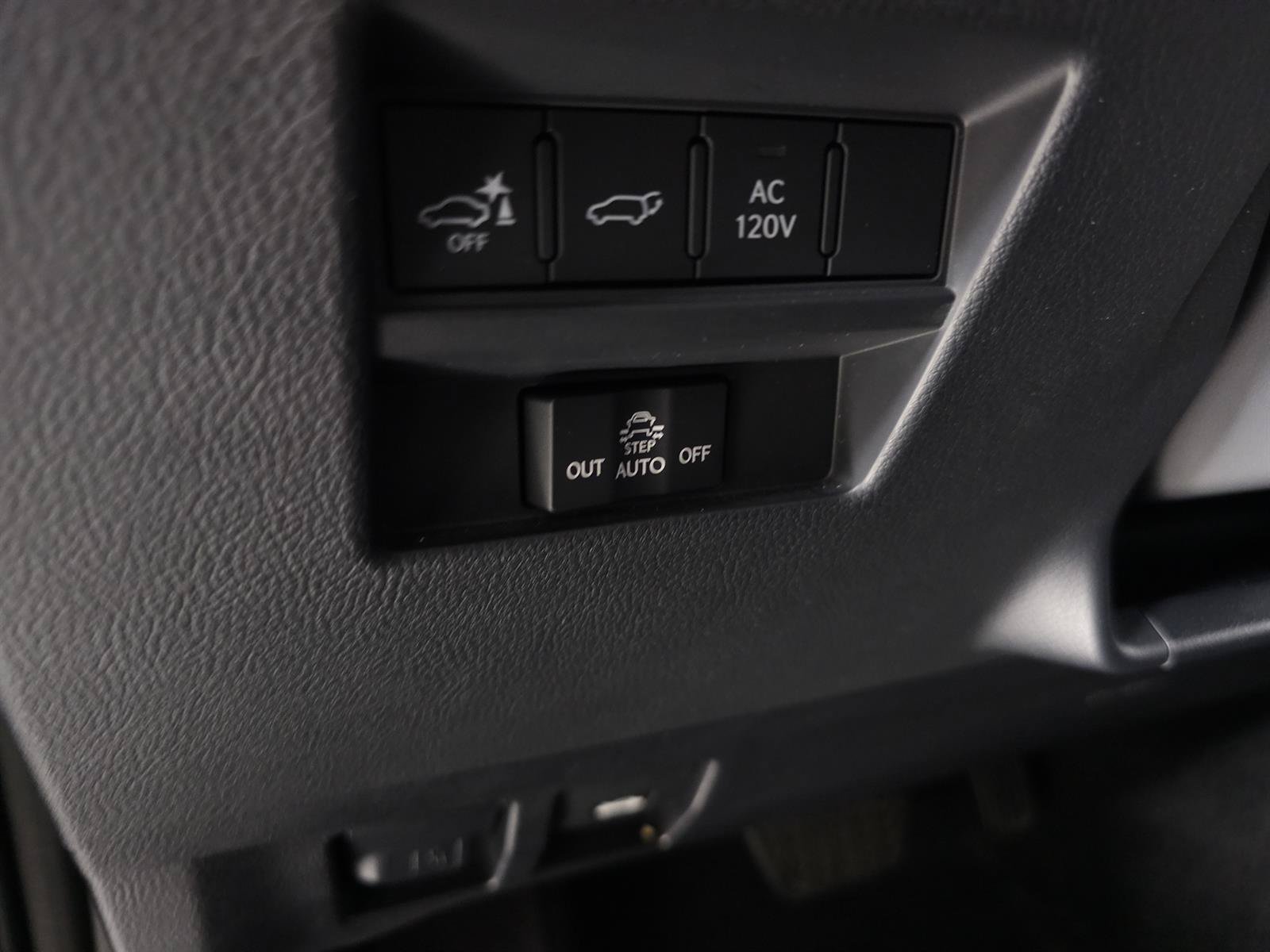 Used 2024 Lexus GX 550 w/ Cold Area Package AWD/4WD image 21