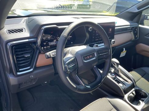 New 2026 GMC Canyon AT4 AWD/4WD image 10
