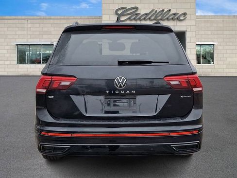 Used 2022 Volkswagen Tiguan SE R-Line image 6