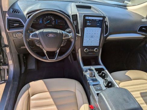 Used 2022 Ford Edge SEL image 12