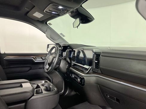 Used 2024 Chevrolet Silverado 1500 RST image 30