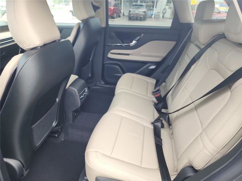 New 2026 Lincoln Corsair Reserve image 17