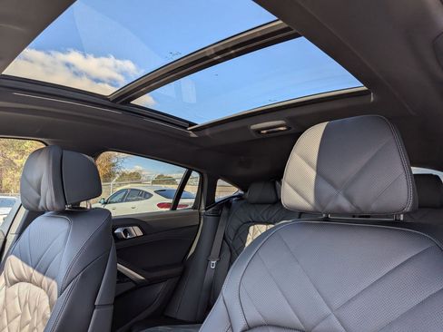 New 2026 BMW X6 xDrive40i w/ Climate Comfort Package image 17