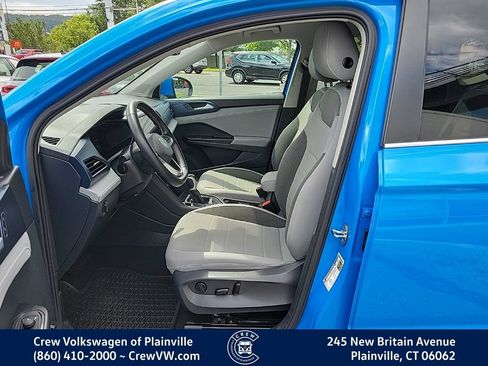 Used 2024 Volkswagen Taos SE AWD/4WD image 13