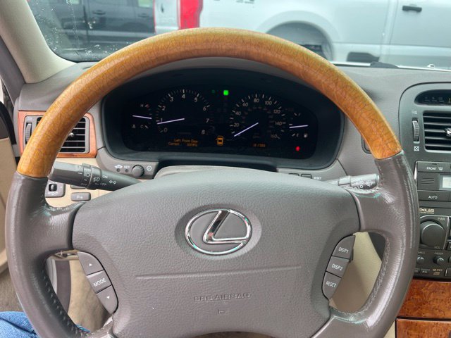 Used 2005 Lexus LS 430 w/ Premium Pkg RWD image 5