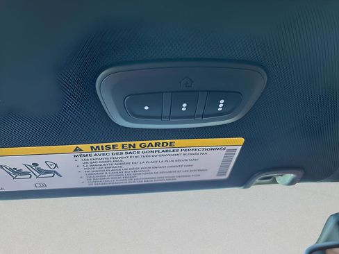 New 2026 Chrysler Pacifica Select image 16