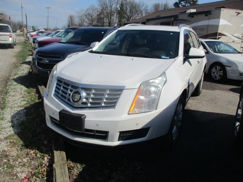 Used 2016 Cadillac SRX Luxury image 1