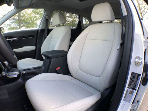 Used 2021 Kia Seltos EX image 30